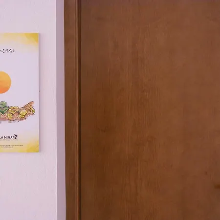 Πανσιόν La Mina Boutique 4*