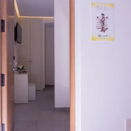 Гостьовий будинок La Mina Boutique Коніль-де-ла-Фронтера